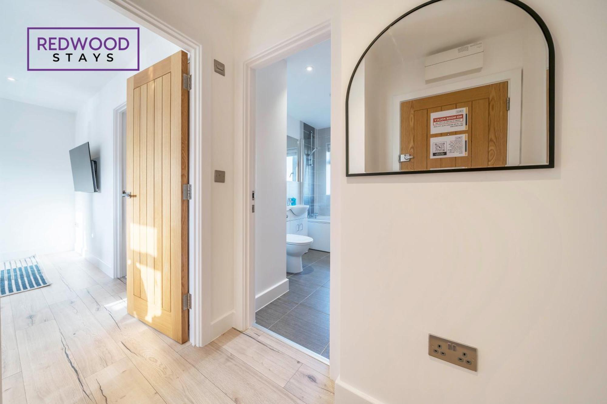 Modern Serviced Apartments For Contractors & Families With Free Parking, Wifi & Netflix By Redwood Stays Basingstoke Exteriér fotografie