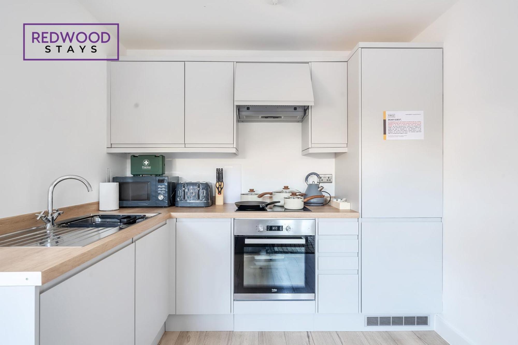 Modern Serviced Apartments For Contractors & Families With Free Parking, Wifi & Netflix By Redwood Stays Basingstoke Exteriér fotografie
