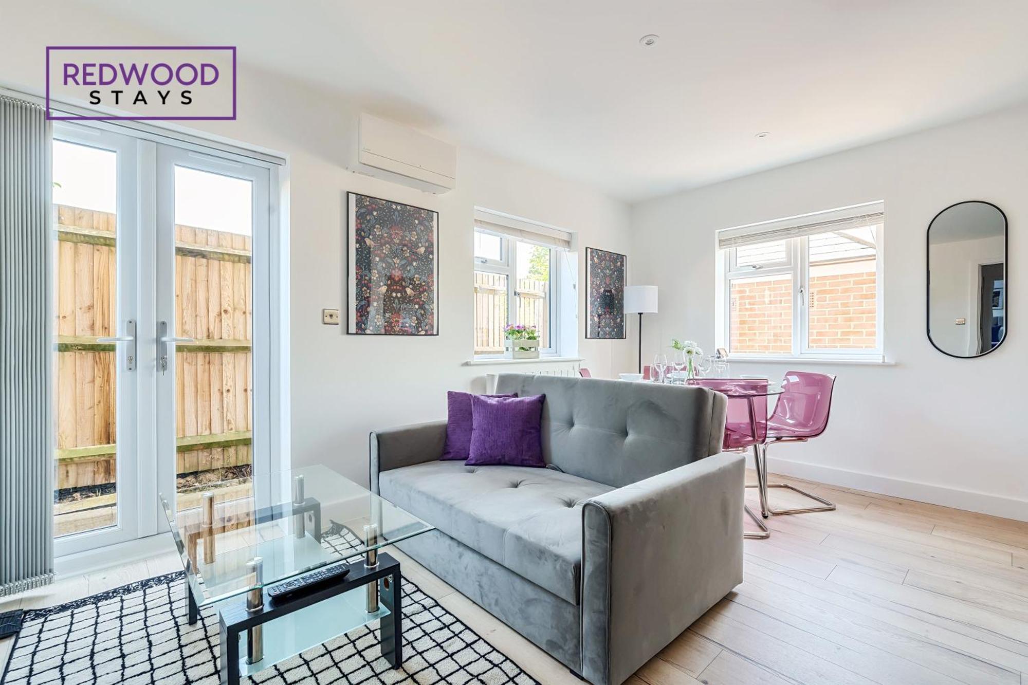 Modern Serviced Apartments For Contractors & Families With Free Parking, Wifi & Netflix By Redwood Stays Basingstoke Exteriér fotografie