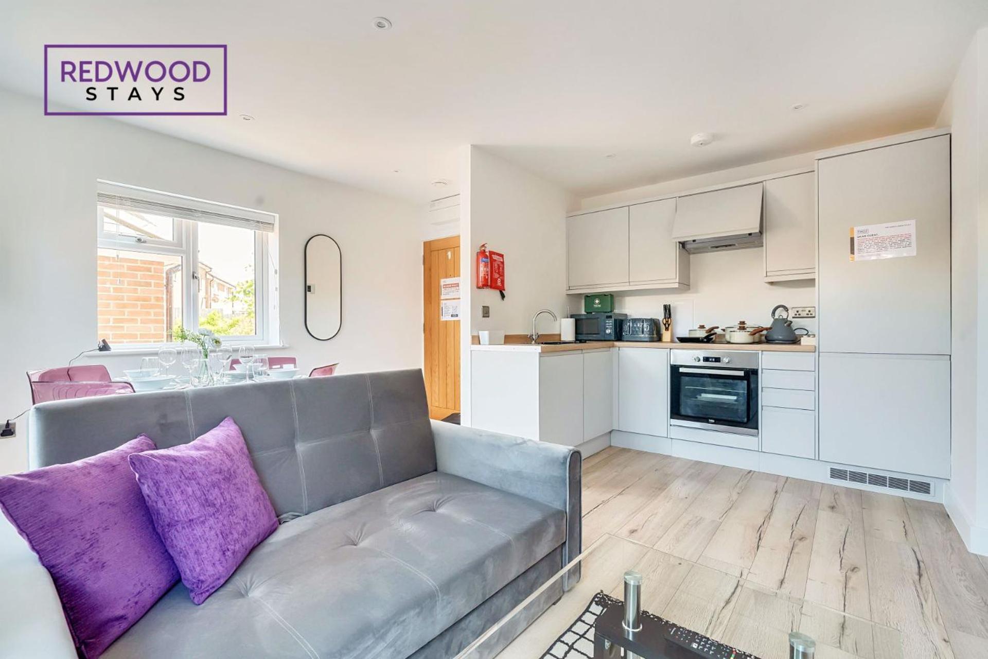 Modern Serviced Apartments For Contractors & Families With Free Parking, Wifi & Netflix By Redwood Stays Basingstoke Exteriér fotografie