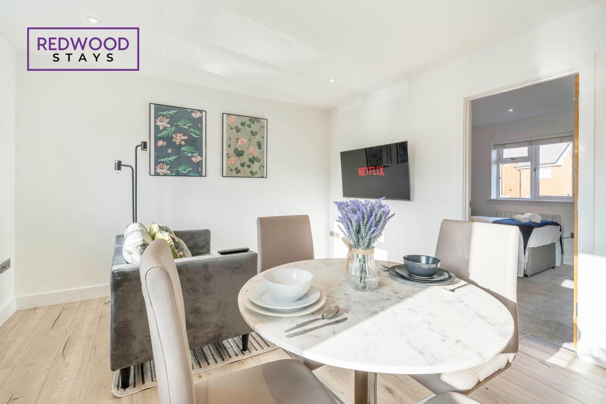 Modern Serviced Apartments For Contractors & Families With Free Parking, Wifi & Netflix By Redwood Stays Basingstoke Exteriér fotografie