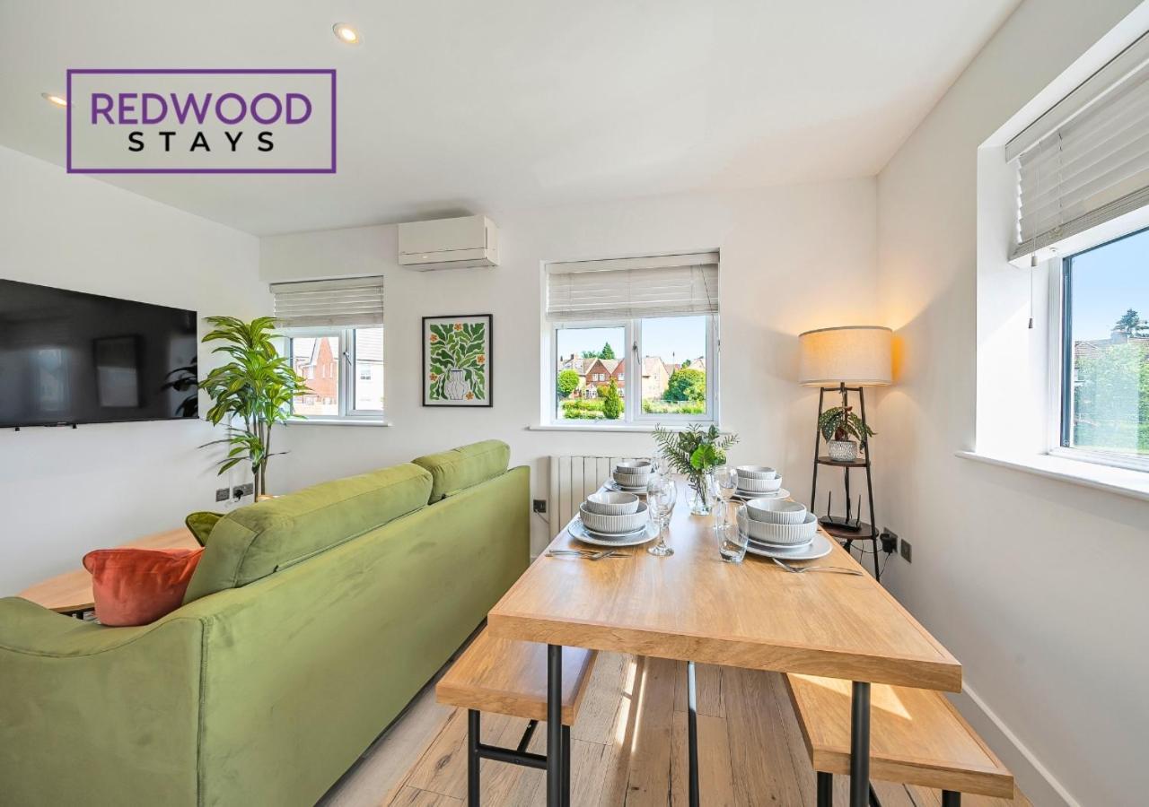 Modern Serviced Apartments For Contractors & Families With Free Parking, Wifi & Netflix By Redwood Stays Basingstoke Exteriér fotografie
